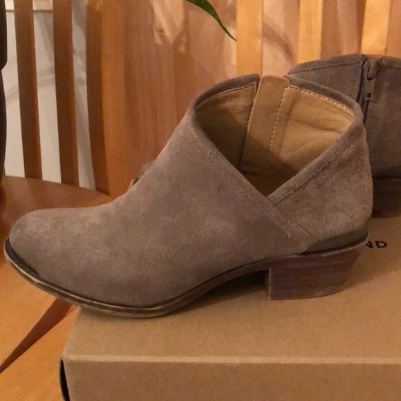 Lucky Brand Breeza Suede Boots Grey Size 5 - Picture 2 of 5